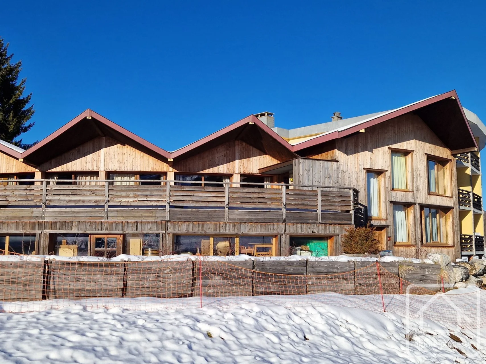 Résidence et Bar Zambarbouk, Bellevaux, Alpes du Léman (photo 1)