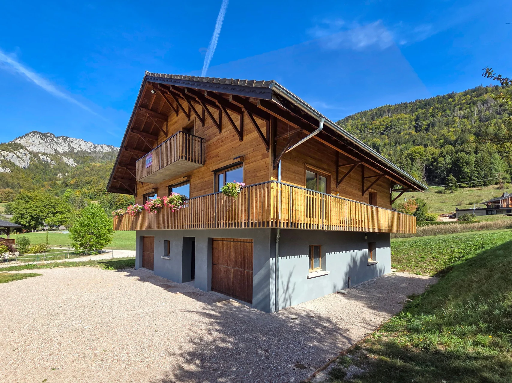 Chalet La Touvière, Le Biot, St Jean d'Aulps & Vallée (photo 1)