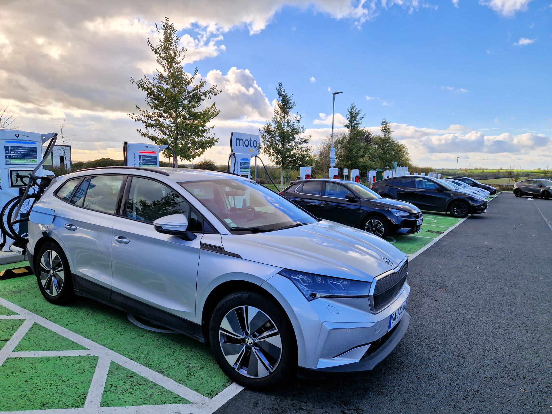 GRIDSERVE Electric Super Hub at Moto Rugby, 11 super-chargers